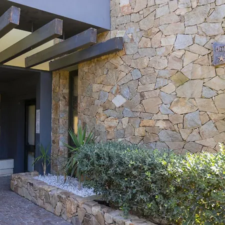 Surrounded By Greenery With Swimming Pool In Just 600 Meters From The Sea ארבוראה