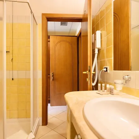 Surrounded By Greenery With Swimming Pool In Just 600 Meters From The Sea *