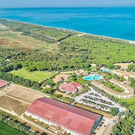 Surrounded By Greenery With Swimming Pool In Just 600 Meters From The Sea Arborea