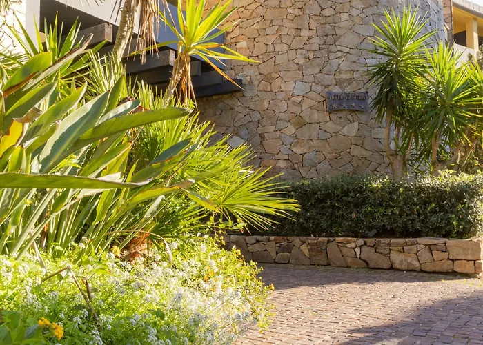 Surrounded By Greenery With Swimming Pool In Just 600 Meters From The Sea *