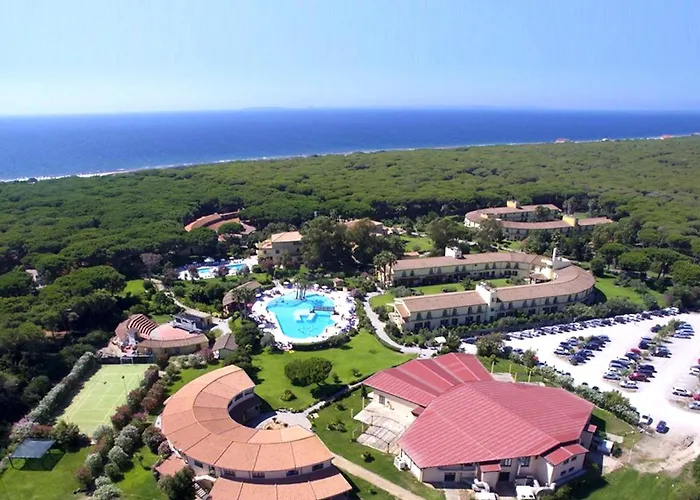 Otel Surrounded By Greenery With Swimming Pool In Just 600 Meters From The Sea *