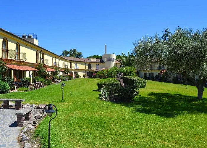 Surrounded By Greenery With Swimming Pool In Just 600 Meters From The Sea * Arborea