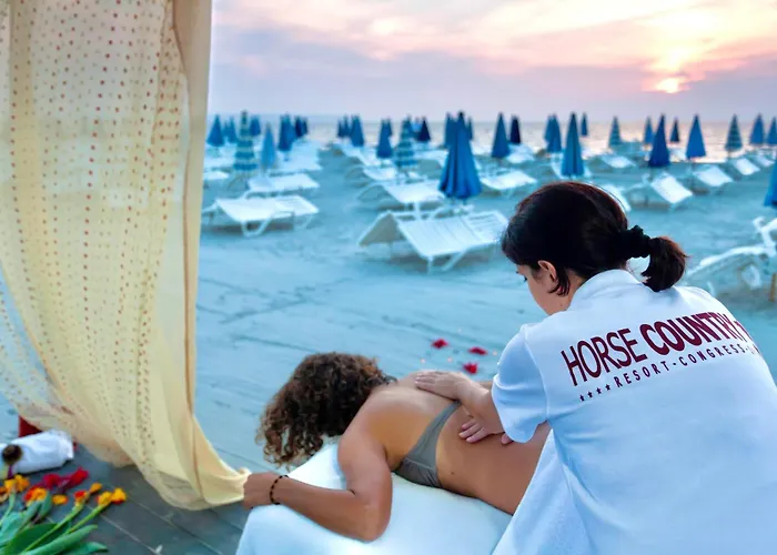 Surrounded By Greenery With Swimming Pool In Just 600 Meters From The Sea Otel Arborea